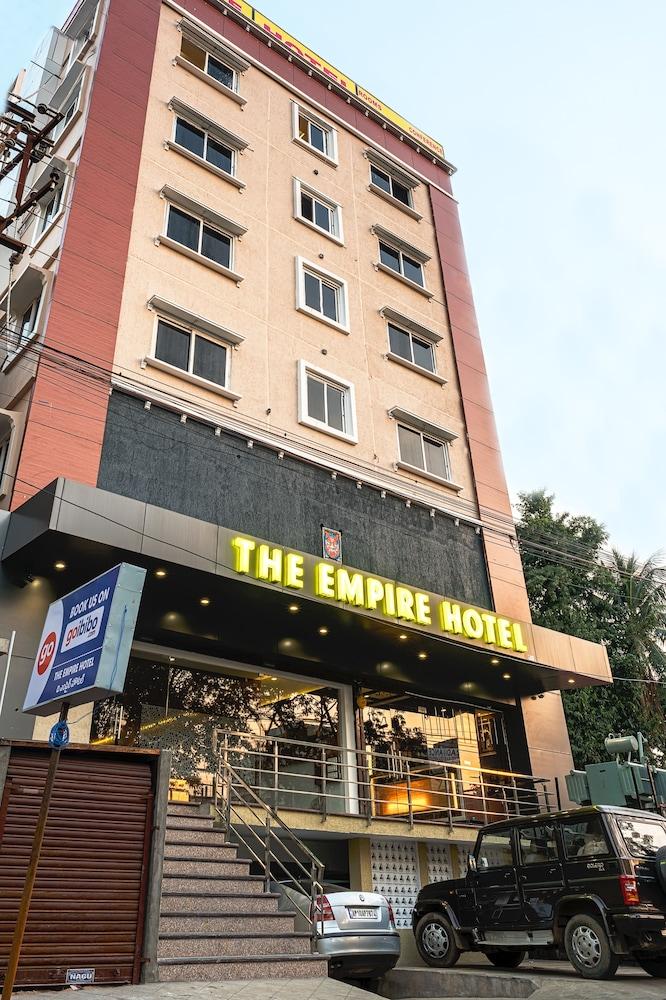 Treebo Empire Exterior