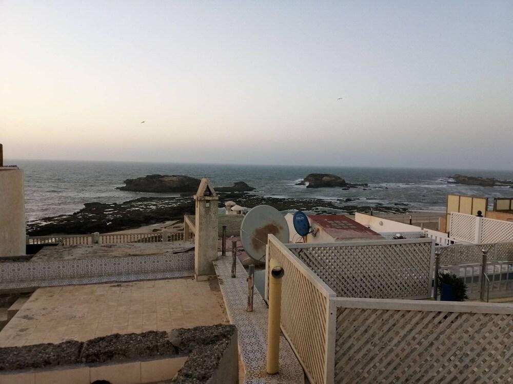 لا بيلا كازا دي بابل المنطقة المحيطة بالمنشأة