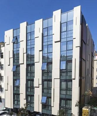 Izz Hotel 