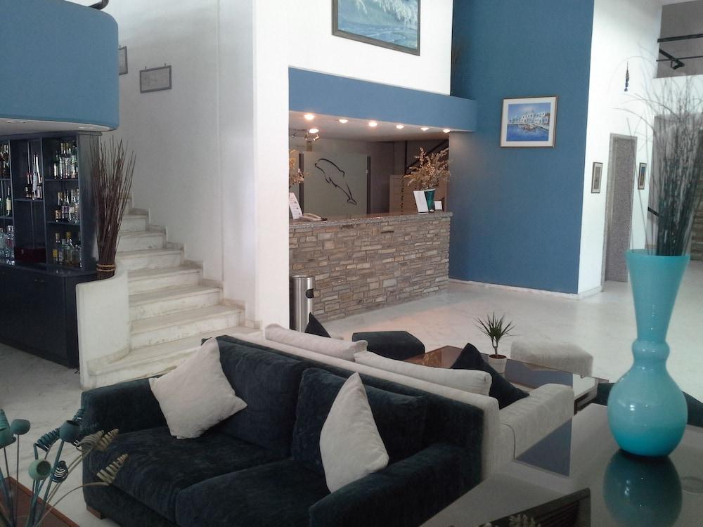 Kassandra Mare Lobby