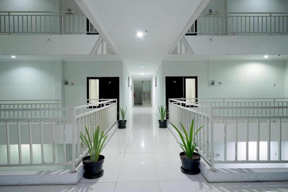 Dparagon Bukit Sari Interior
