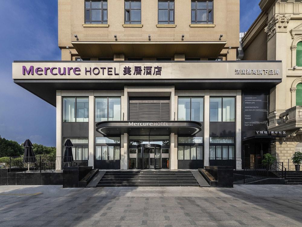 Mercure Shanghai Hongqiao Central Featured Image
