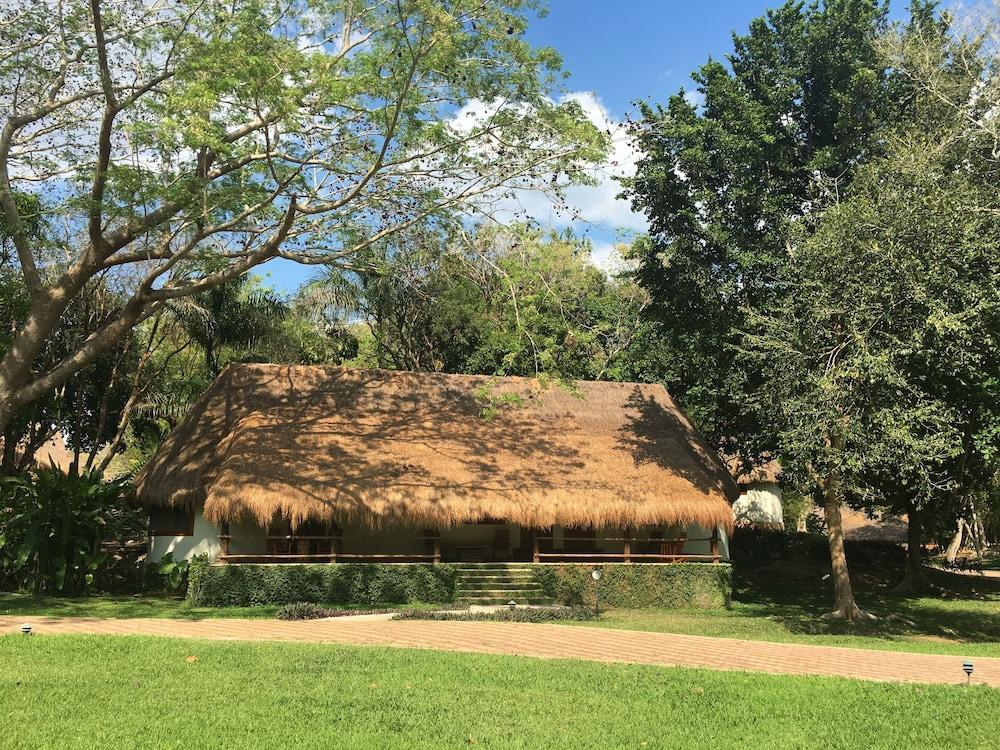 The Lodge at Chichen Itza Exterior