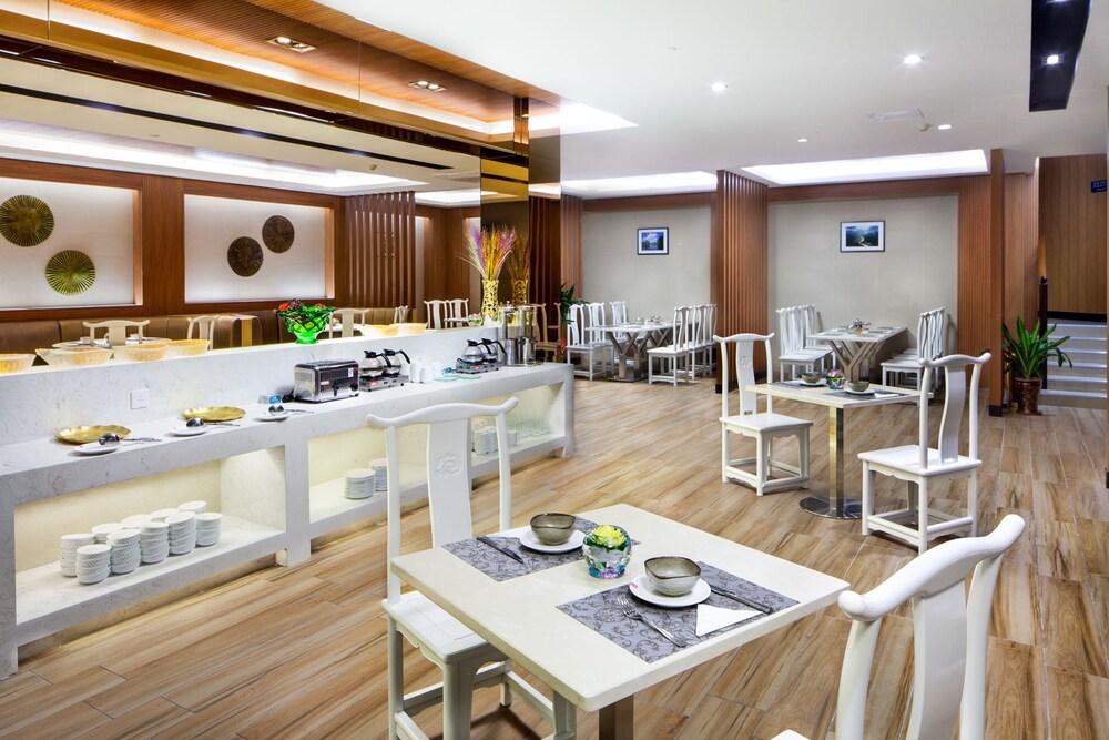 فندق جويلين إليفانت ترانك هيل أخرى