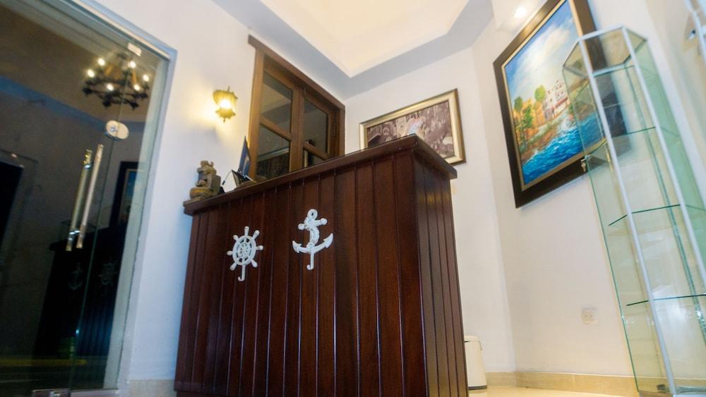 هوتل لا لياف ديل مار منطقة الاستقبال