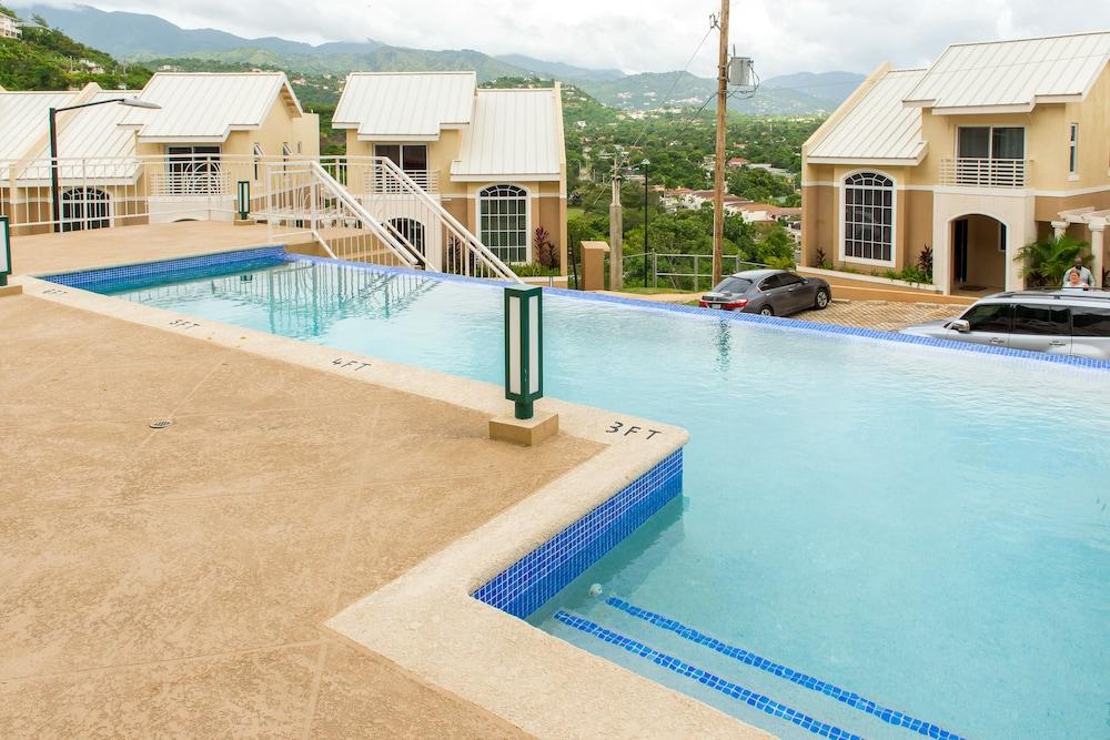 City Ridge Luxury 2 Bedroom