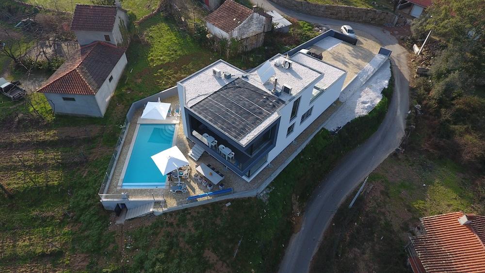 لافيلي ديزاين 4 ب وم فيلا ٕن كانيدو دي باستو المنطقة المحيطة بالمنشأة