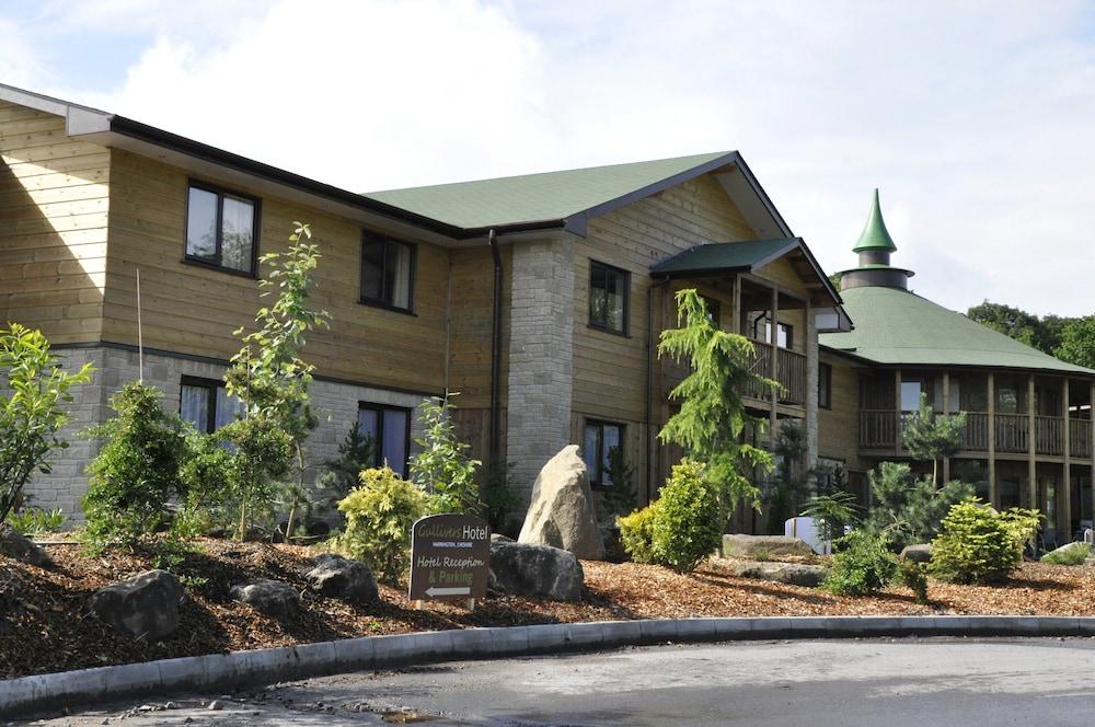 Gulliver's Hotel Featured Image