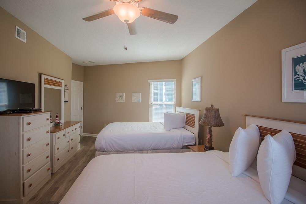 Legacy I 1008 Room