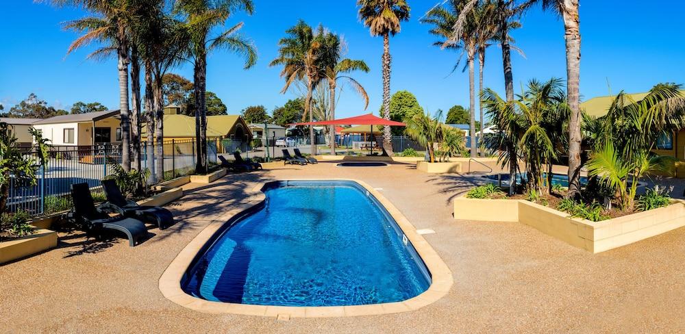 BIG4 Whiters Holiday Village Outdoor Pool