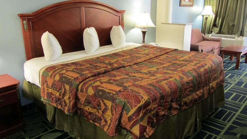 Regency Inn Room