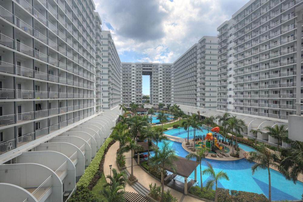 Withus Condotel at Shell Residences Property Grounds