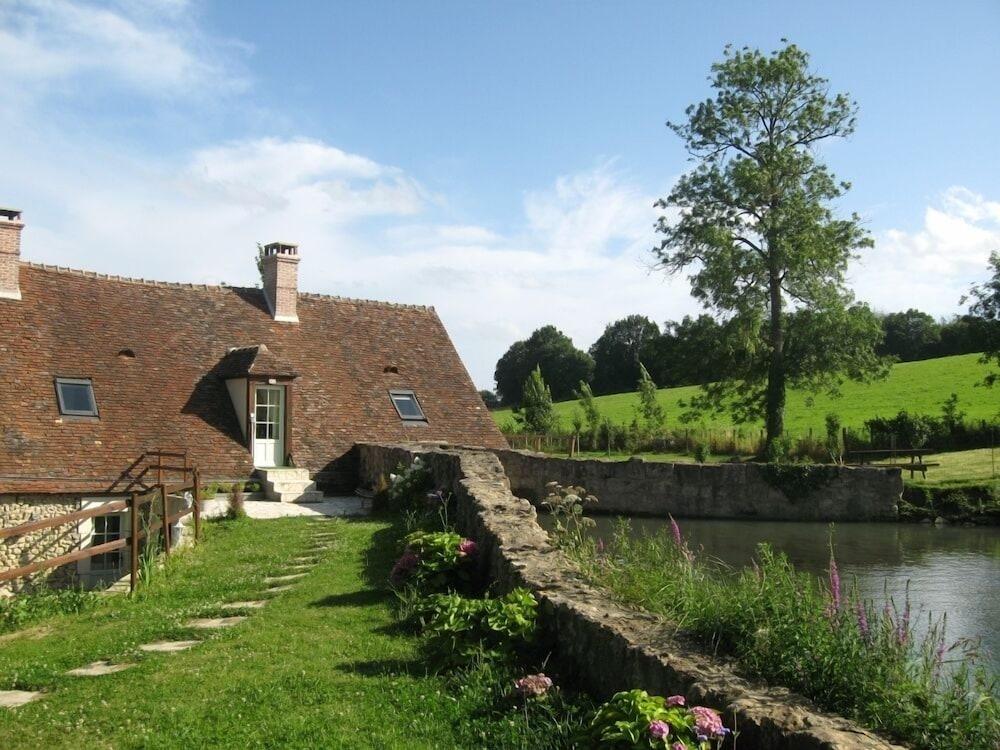 لو مولان دو شومب برونو المنطقة الخارجية