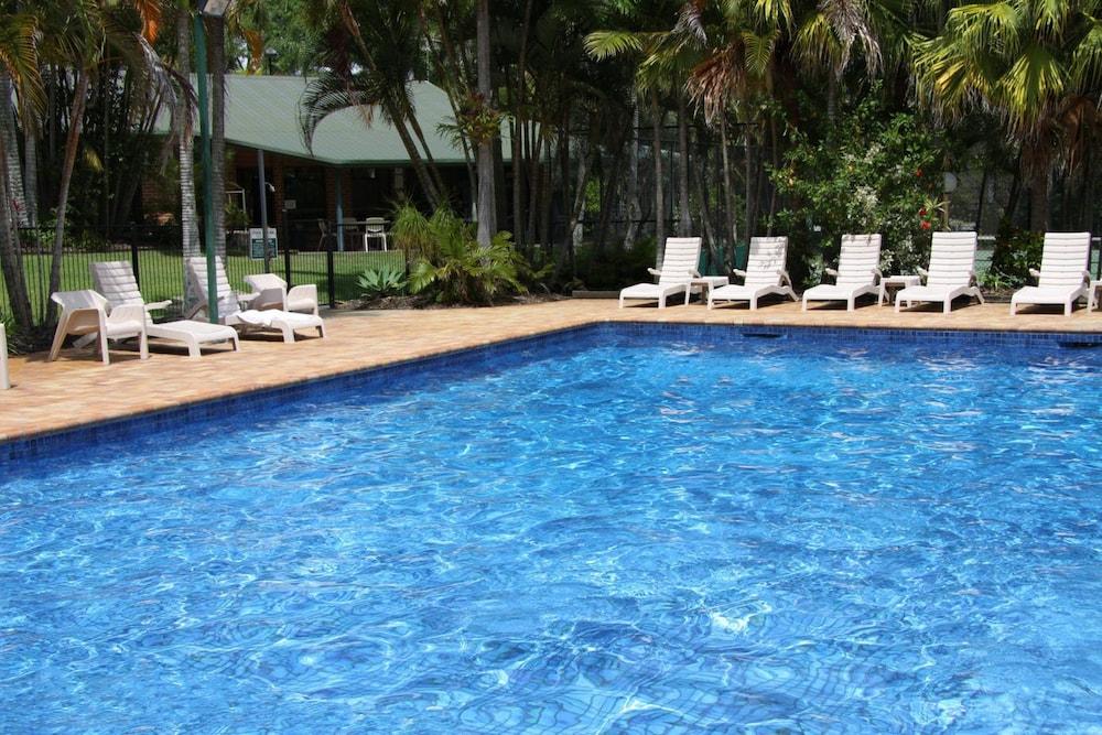 Brisbane Gateway Resort Outdoor Pool