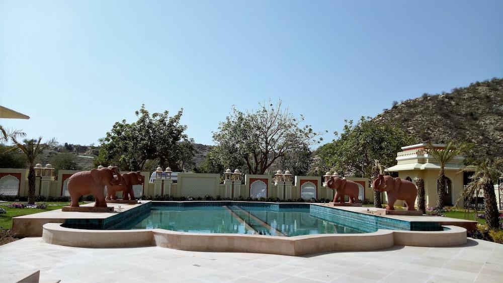 Indana Palace Jaipur Waterslide