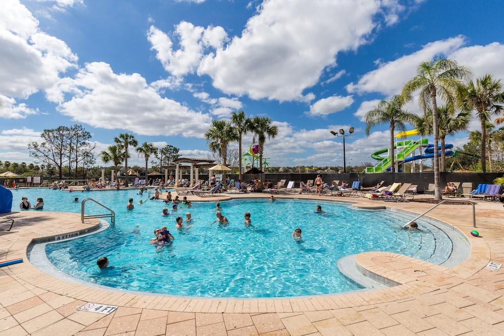 Windsor Hills by Nova Waterslide