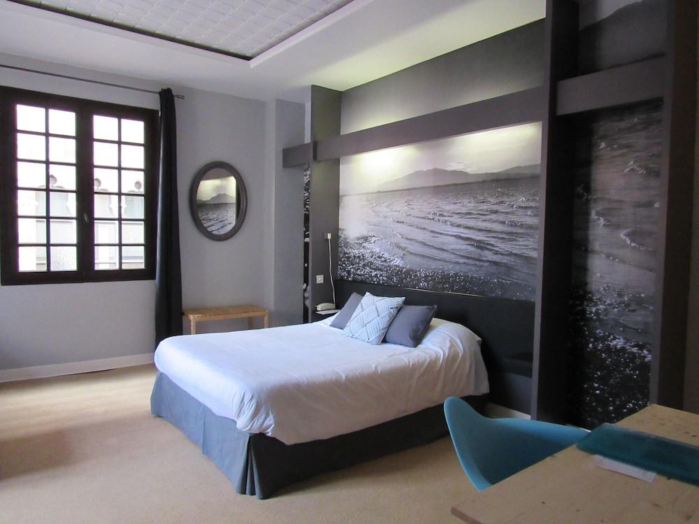 هوتل دي لا لوج