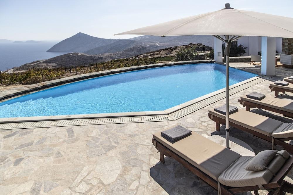 Provalma Outdoor Pool