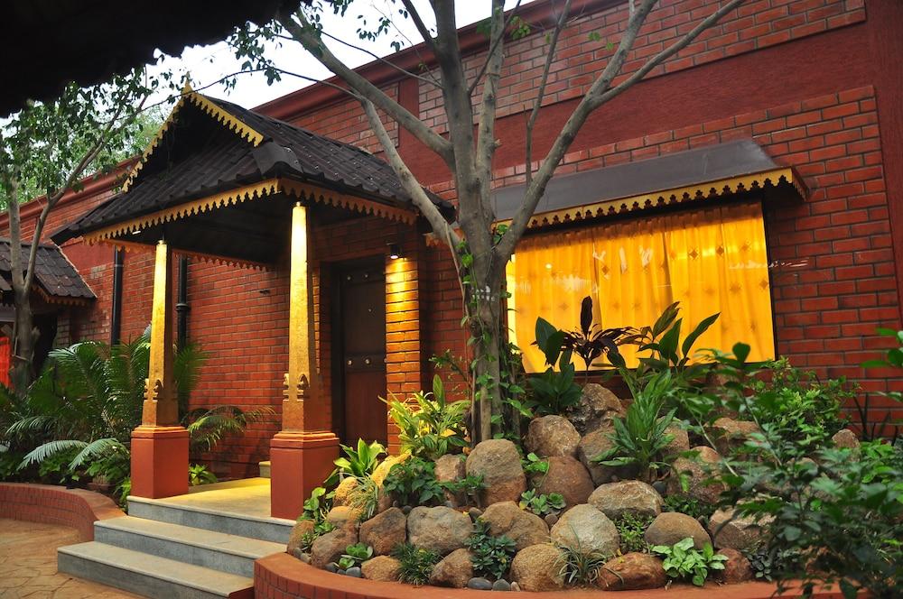 Aalankrita Resort and Convention Exterior