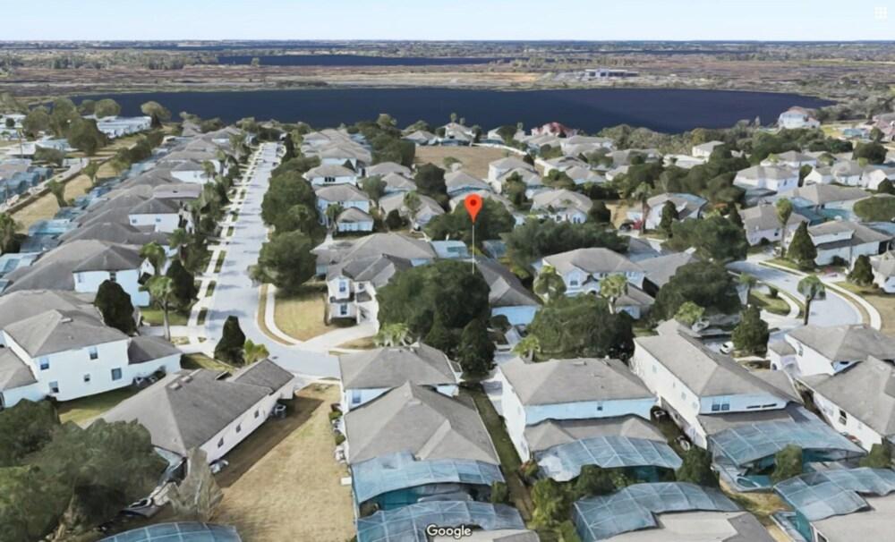 Calabay Parc at Tower Lake 215593 Exterior