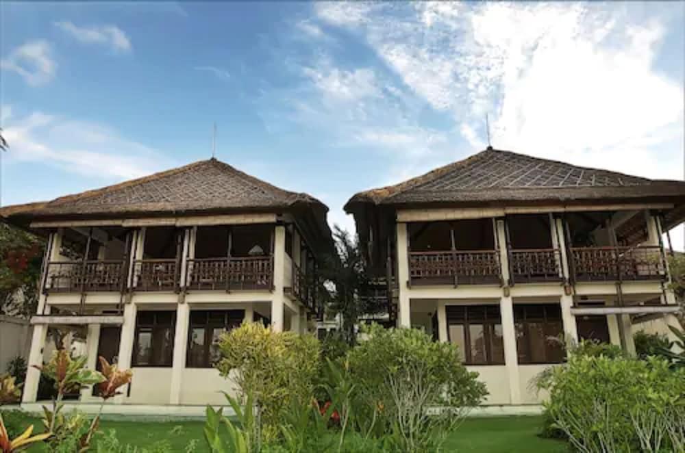 Blue Point Resort and Spa Exterior