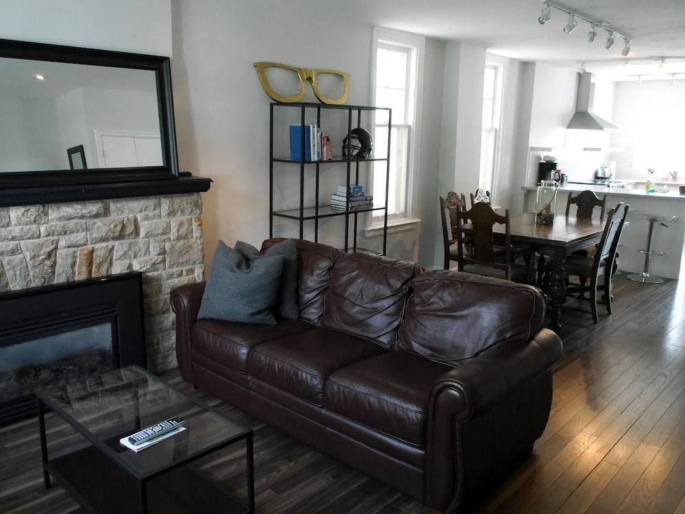 بيوتيفول هاوس إن فوريست هيل الصورة الأساسية