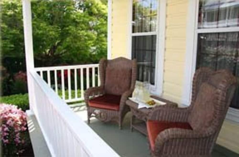 The Foxes Inn of Sutter Creek Exterior