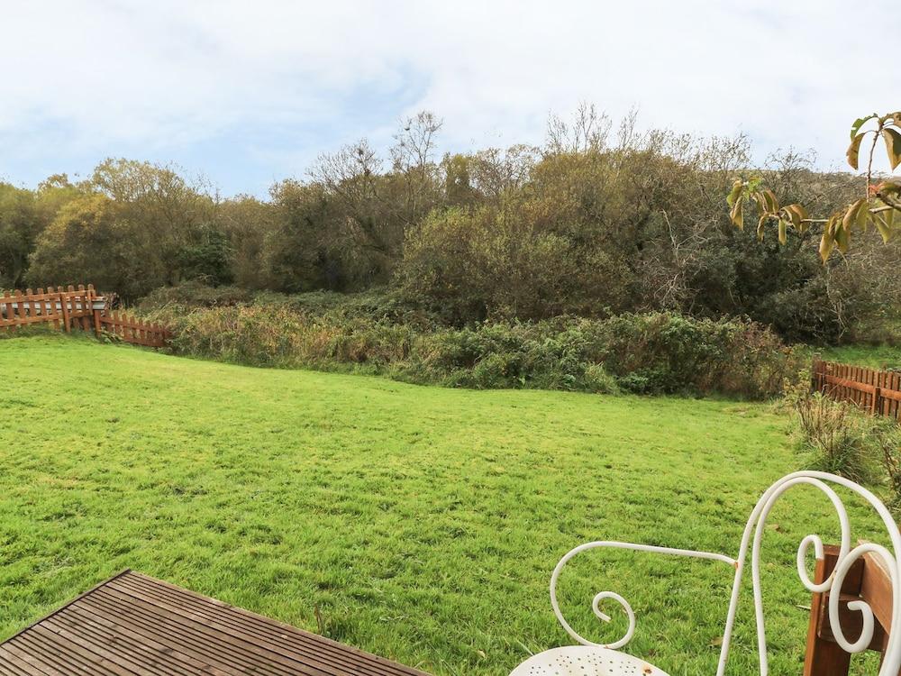 9 Golwg Y Cwm Property Grounds