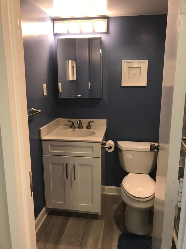 Henlopen Unit 712 by Long & Foster Bathroom