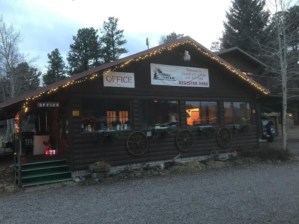 Grandview Cabins & RV Resort Exterior