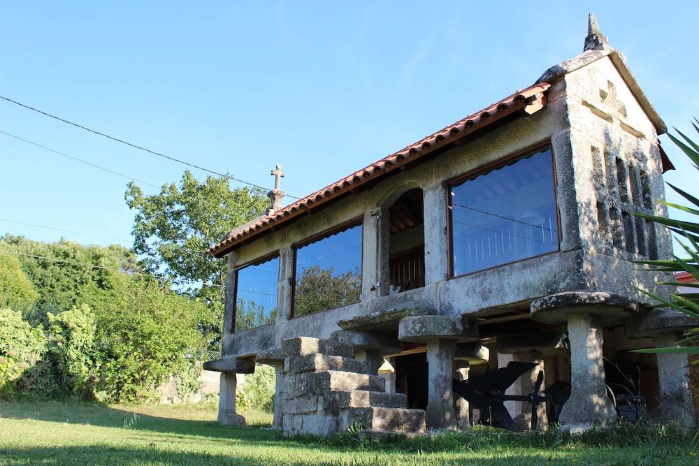 Os Areeiros Exterior