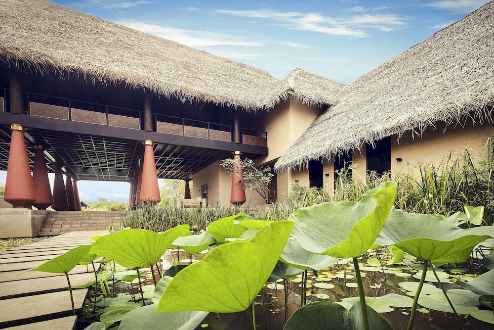 Jetwing Vil Uyana, A Luxury Reserve
