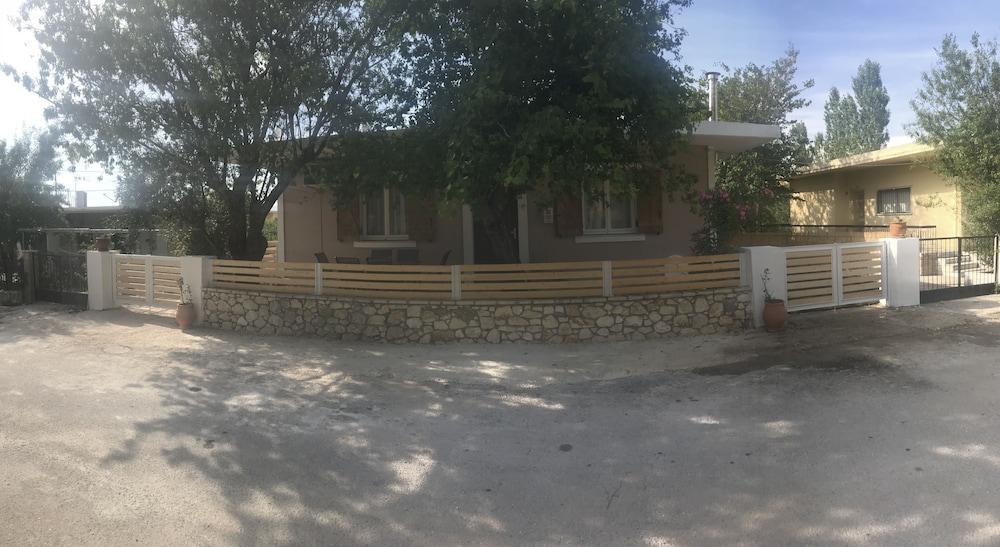Stathis Home Property Grounds