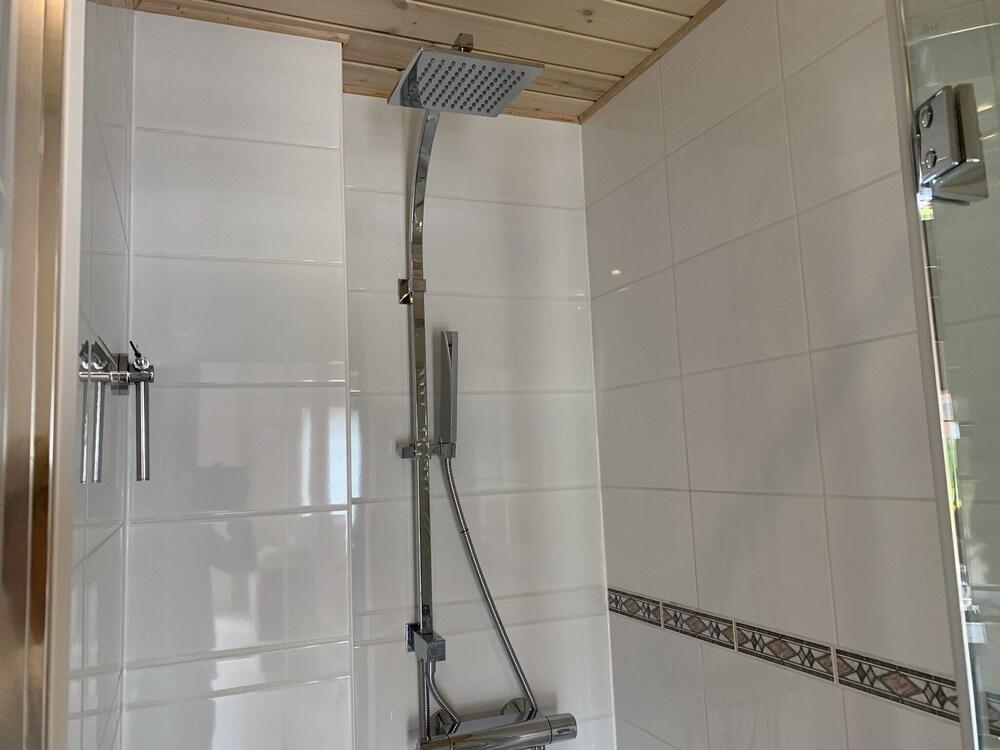 Apartment in Zoutelande Near the Beach Bathroom