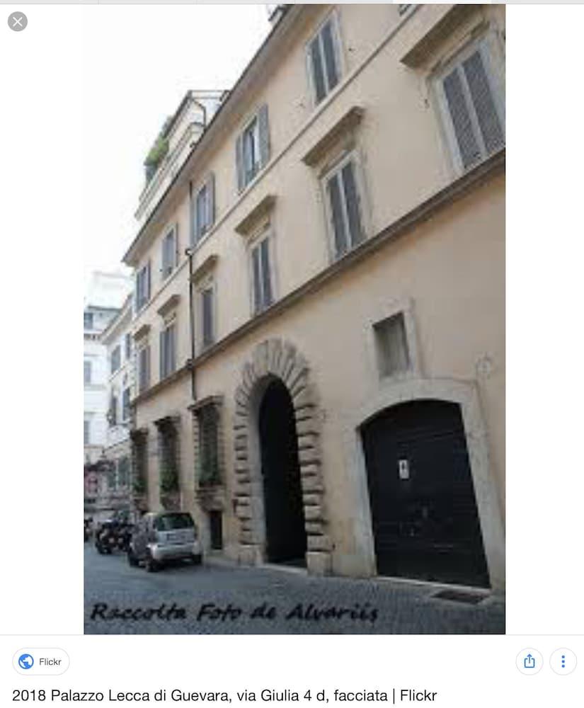 Prestigious Apartment Via Giulia Exterior