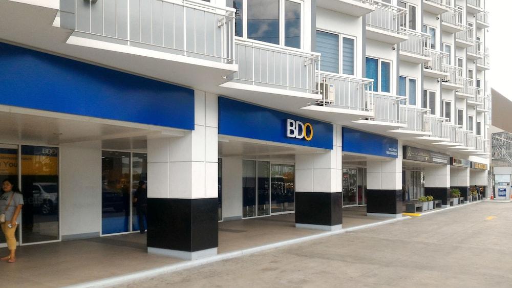 Withus Condotel at Shell Residences Exterior