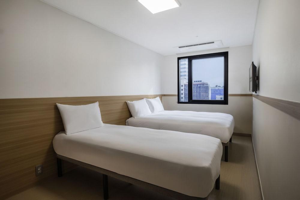 Five Hotel Jongno Room