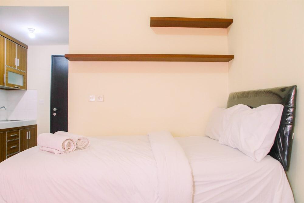 Spacious Studio Room @ Park View Condominium Apartment Room