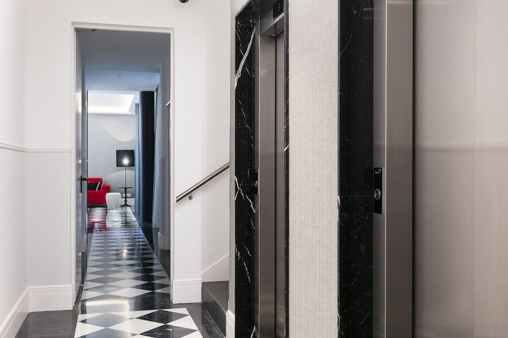 Murmuri Residence Mercader Lobby Lounge