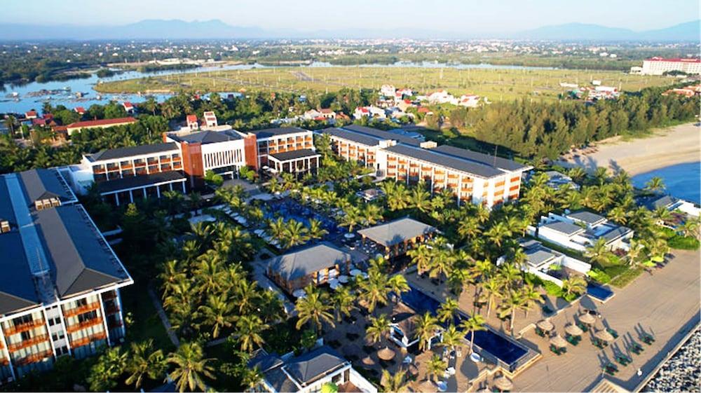 Sunrise Premium Resort Hoi An Exterior