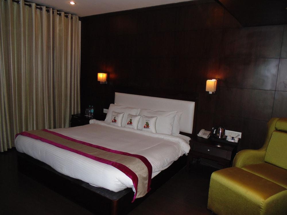 Hotel Saurabh Candy By Peppermint Room