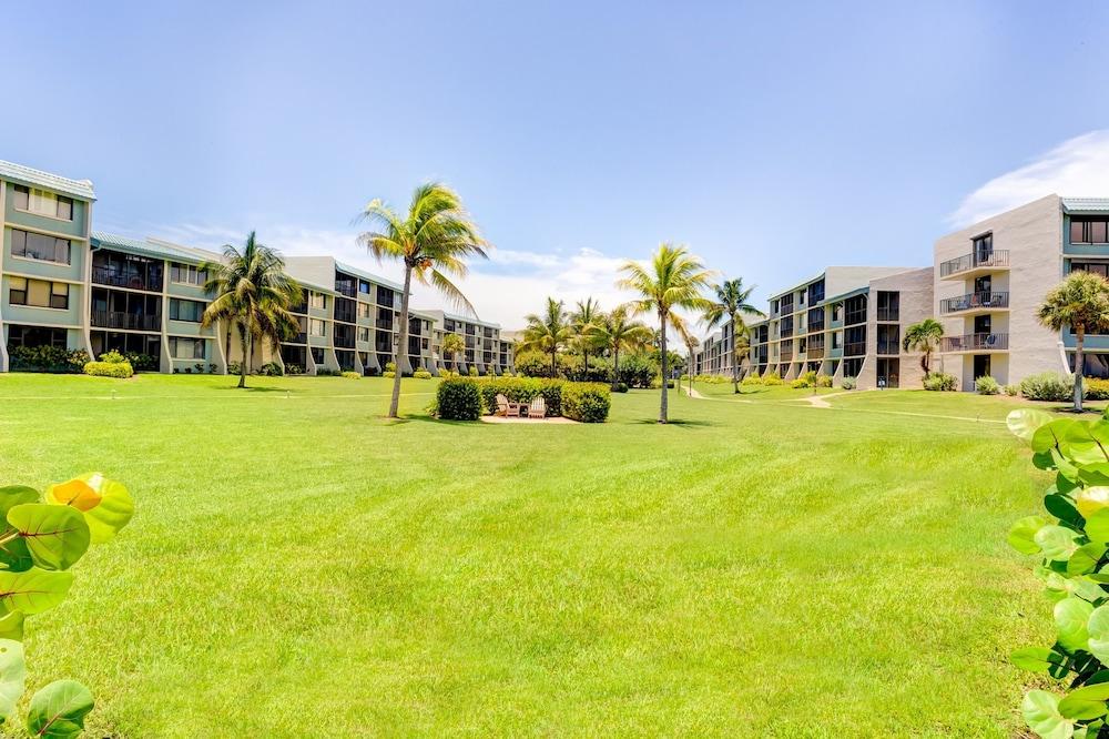 Loggerhead 443 Property Grounds