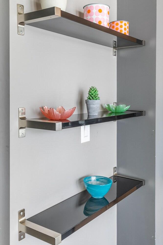 Newly Designed 1BR Executive Suite Great Location Interior Detail