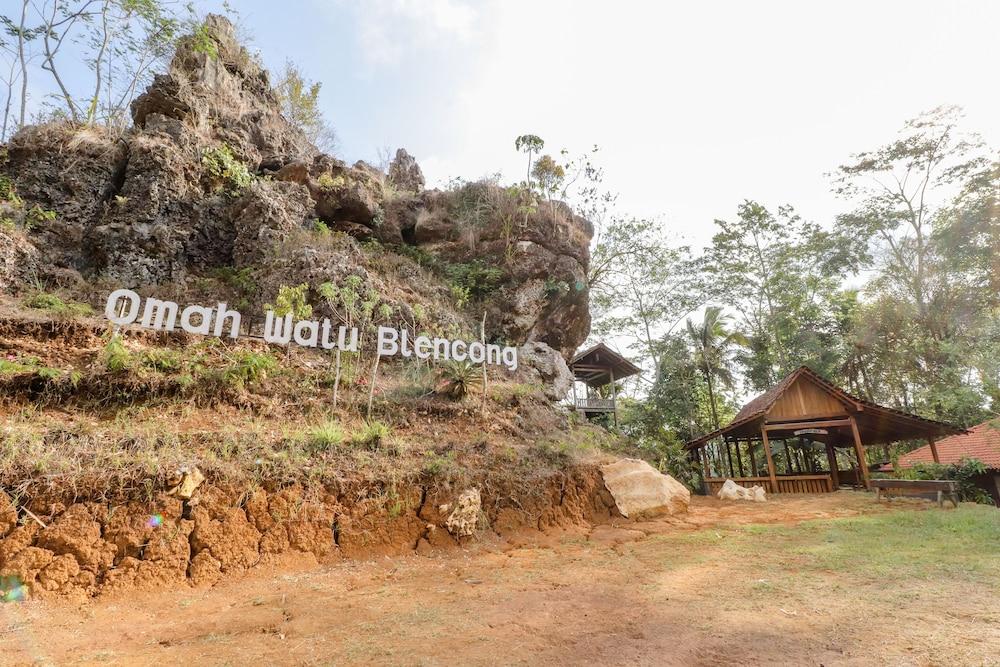 Omah Watu Blencong Exterior detail