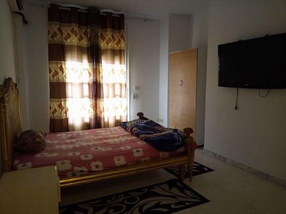 بنزينب إمو، نصر غرفة