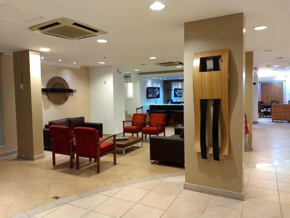 Samba Macaé Lobby