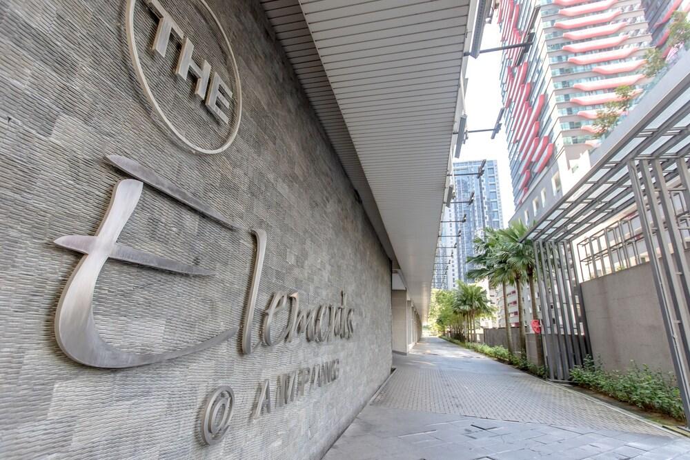 Rex Ollie at The Elements Ampang Exterior detail