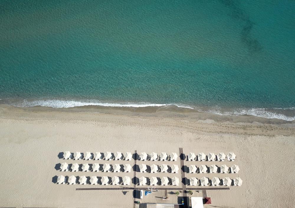 Atlantis Beach Hotel Beach