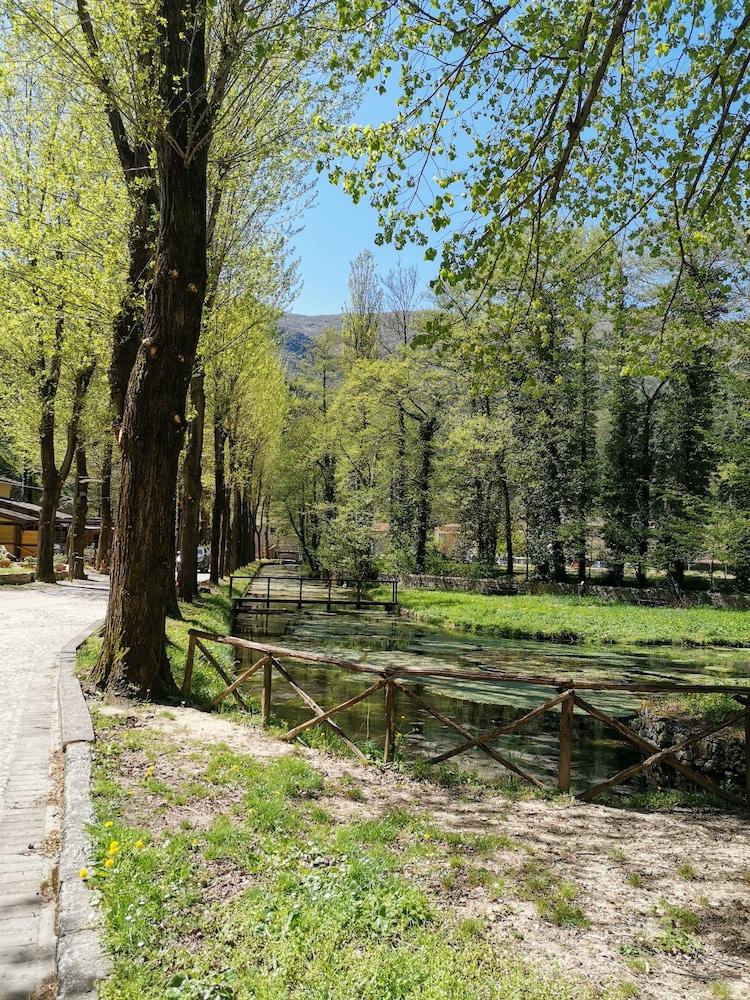 Torre Del Nera Albergo Diffuso & Spa Exterior