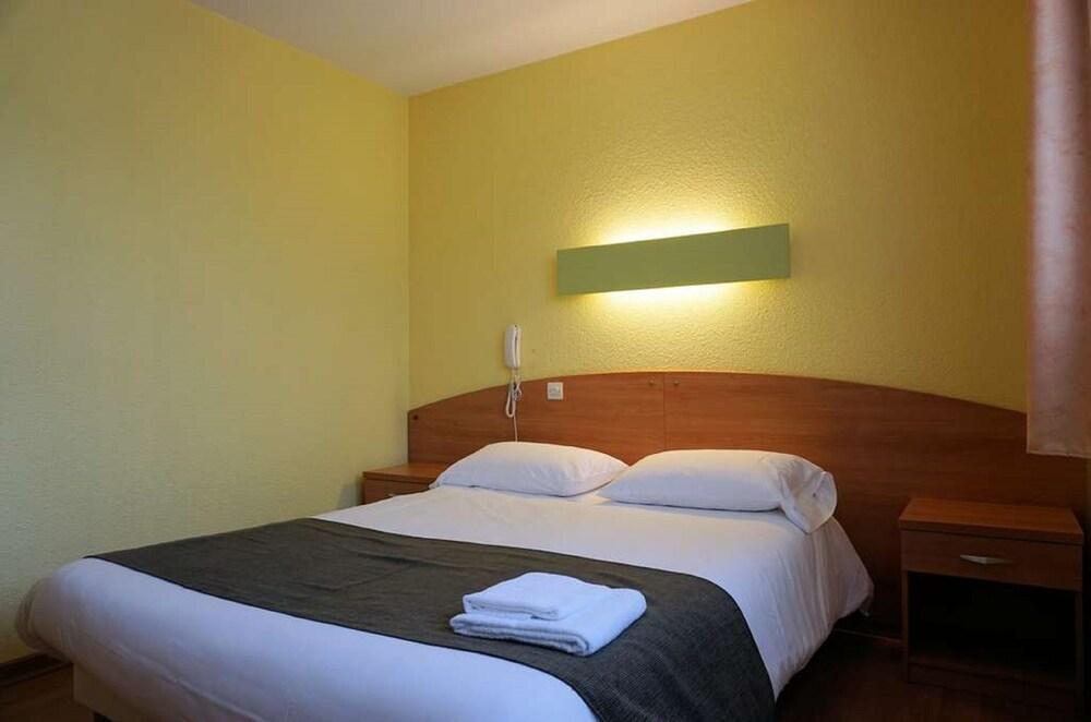 L'Estredelle Room
